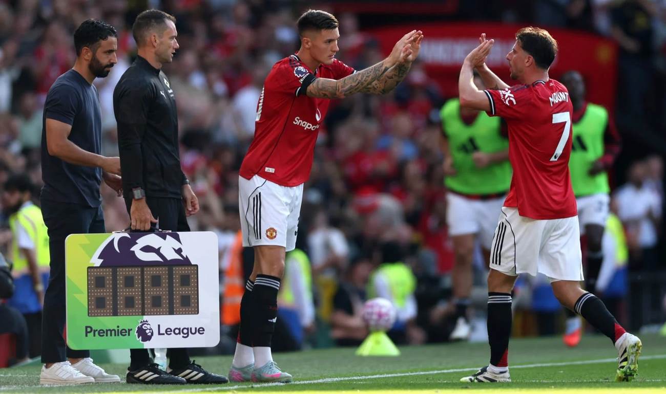 Tiền đạo Sesko cần thêm thời gian thích nghi